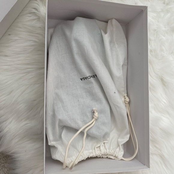 Balenciaga Caraibe Thong Studded Sandal. Pacifique. EU 39.5 - Picture 9 of 11